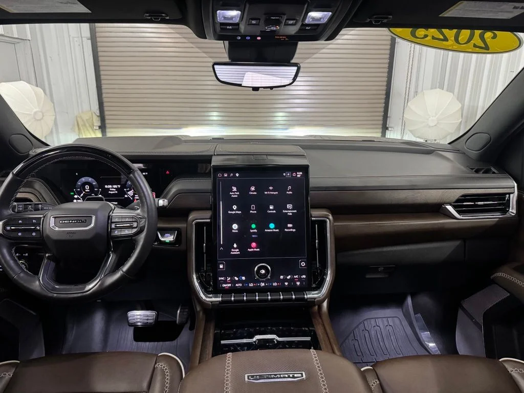Used 2025 Sterling Metallic GMC Denali Ultimate image 33