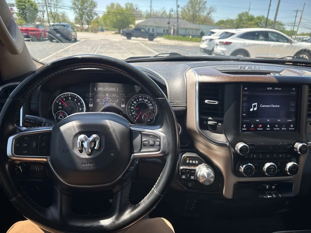 Used 2021 Silver Ram Laramie image 14