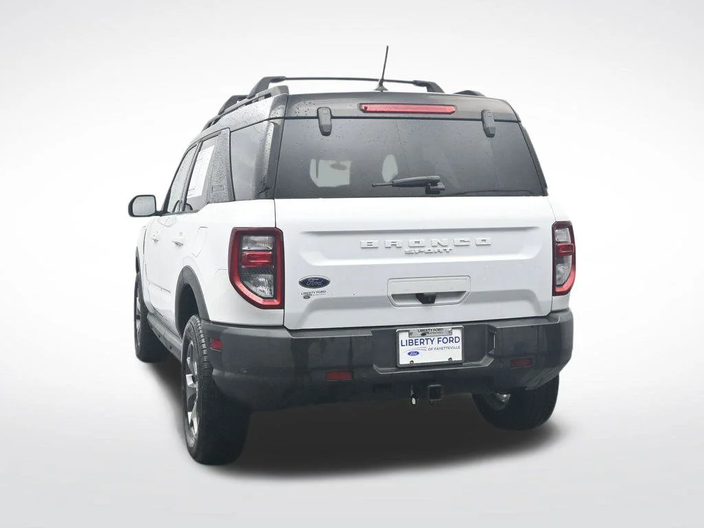 Certified Used 2021 Oxford White Ford Badlands image 9