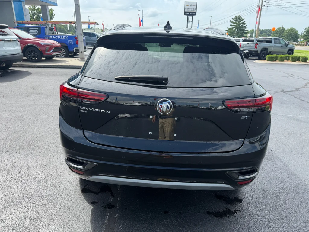Used 2023 Ebony Twilight Metallic Buick Essence image 4