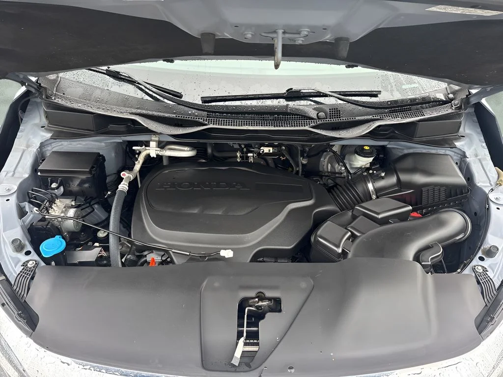 Used 2023 Blue Honda Touring image 31