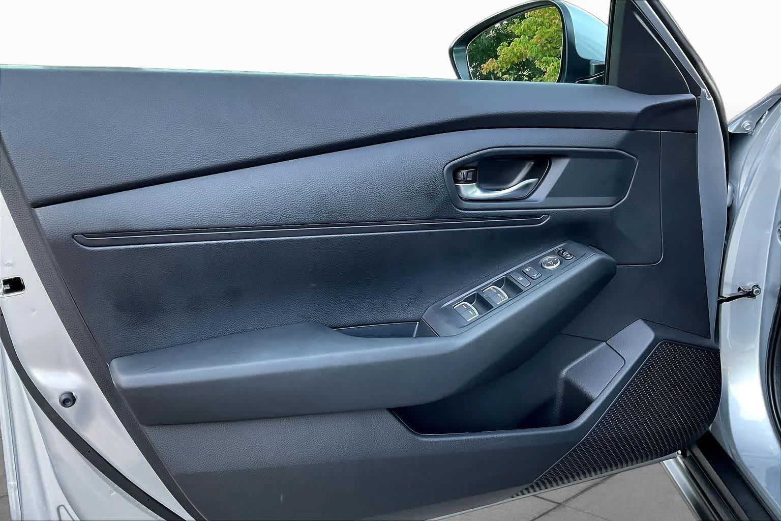 New 2026 Solar Silver Metallic Honda LX image 10