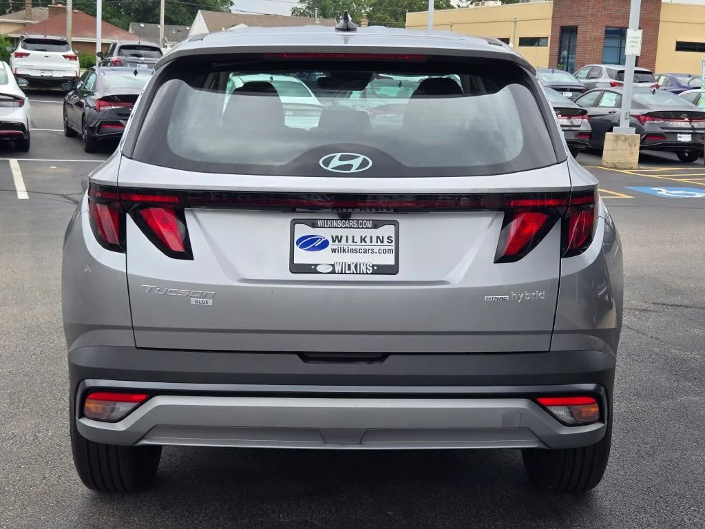 New 2026 Shimmering Silver Hyundai Blue SE image 12