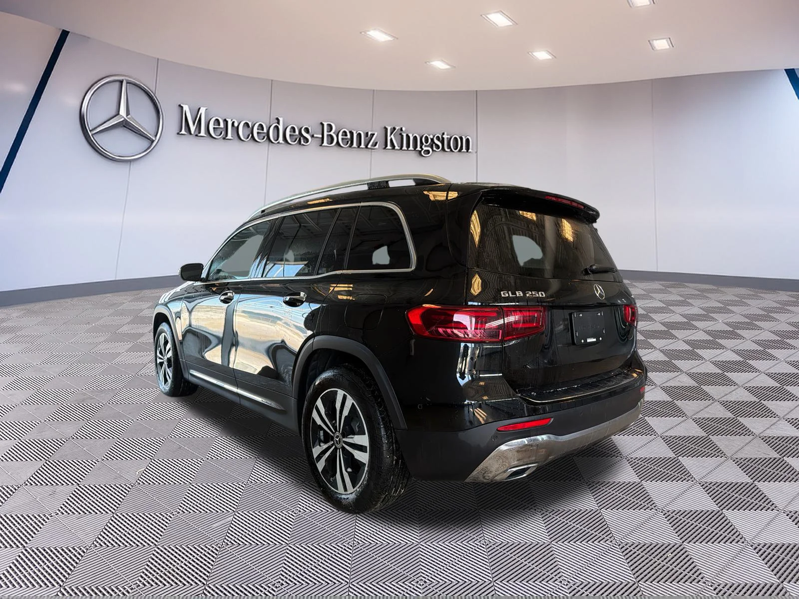 Certified Used 2025 Black Mercedes-Benz Glb 250 image 8