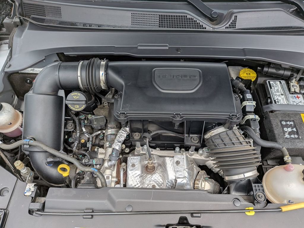 Used 2024 Silver Jeep Trailhawk image 13