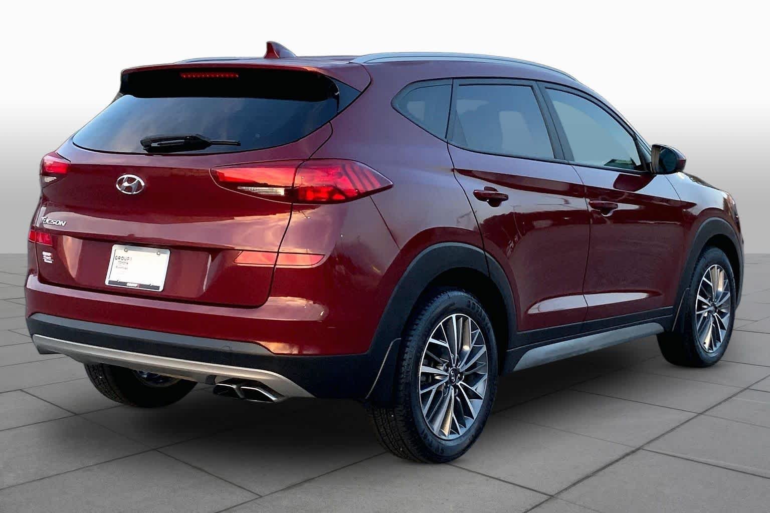 Used 2020 Gemstone Red Hyundai SEL image 12