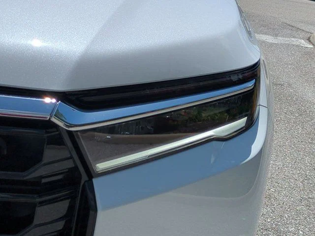 New 2026 Platinum White Pearl Honda Touring image 9