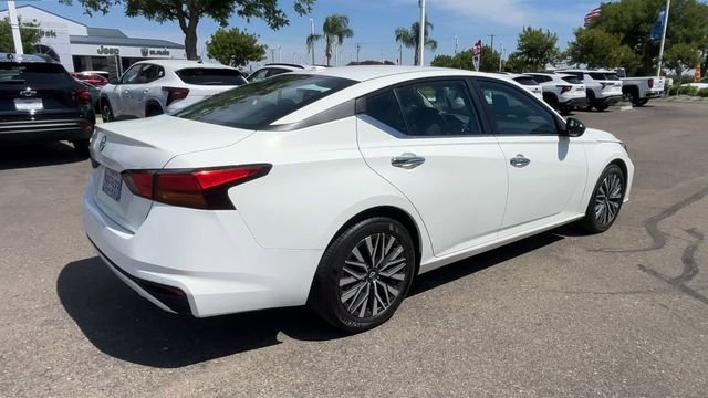 2025 Nissan Altima SV - Photo 7