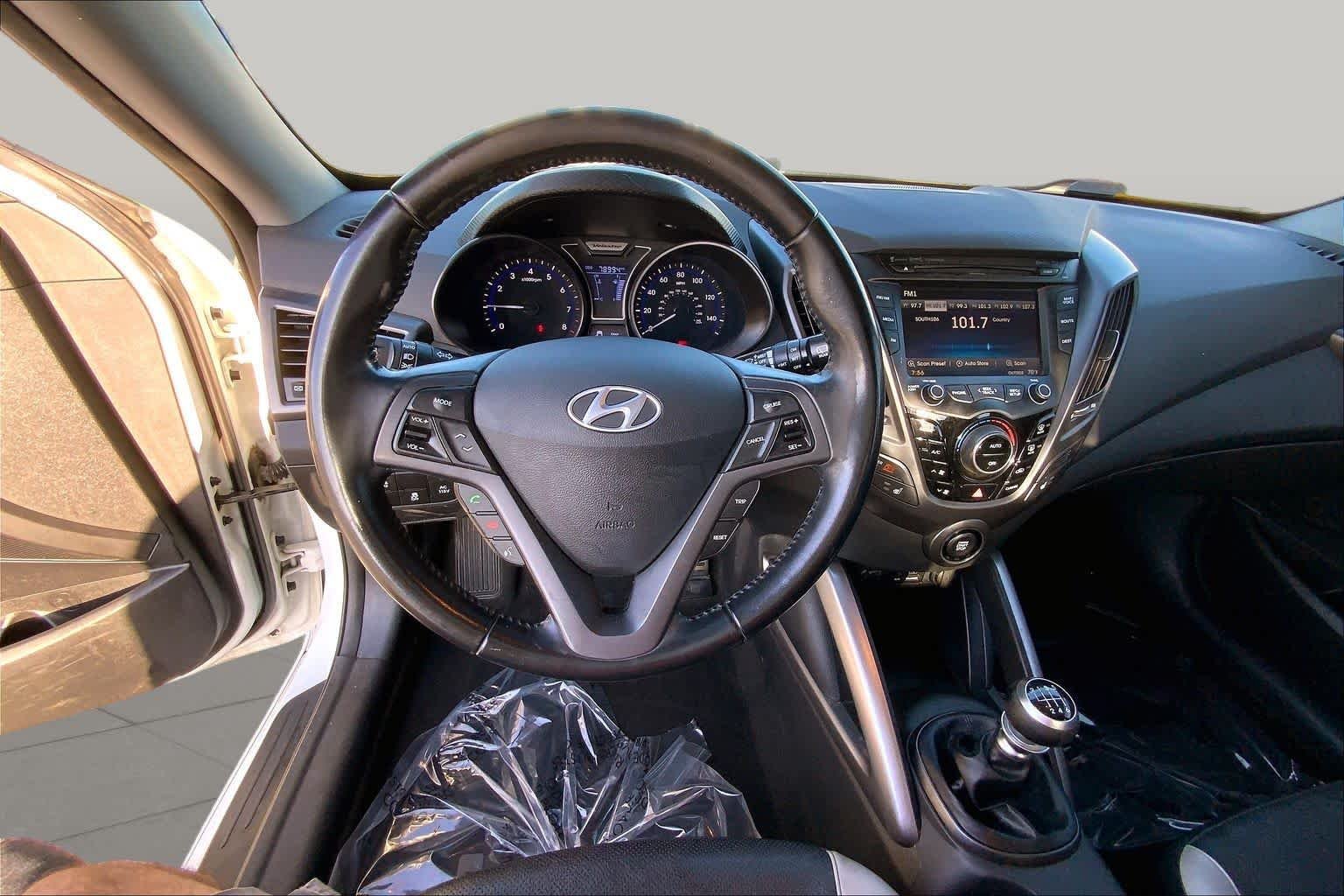 Used 2014 Elite White Pearl Hyundai Turbo image 5