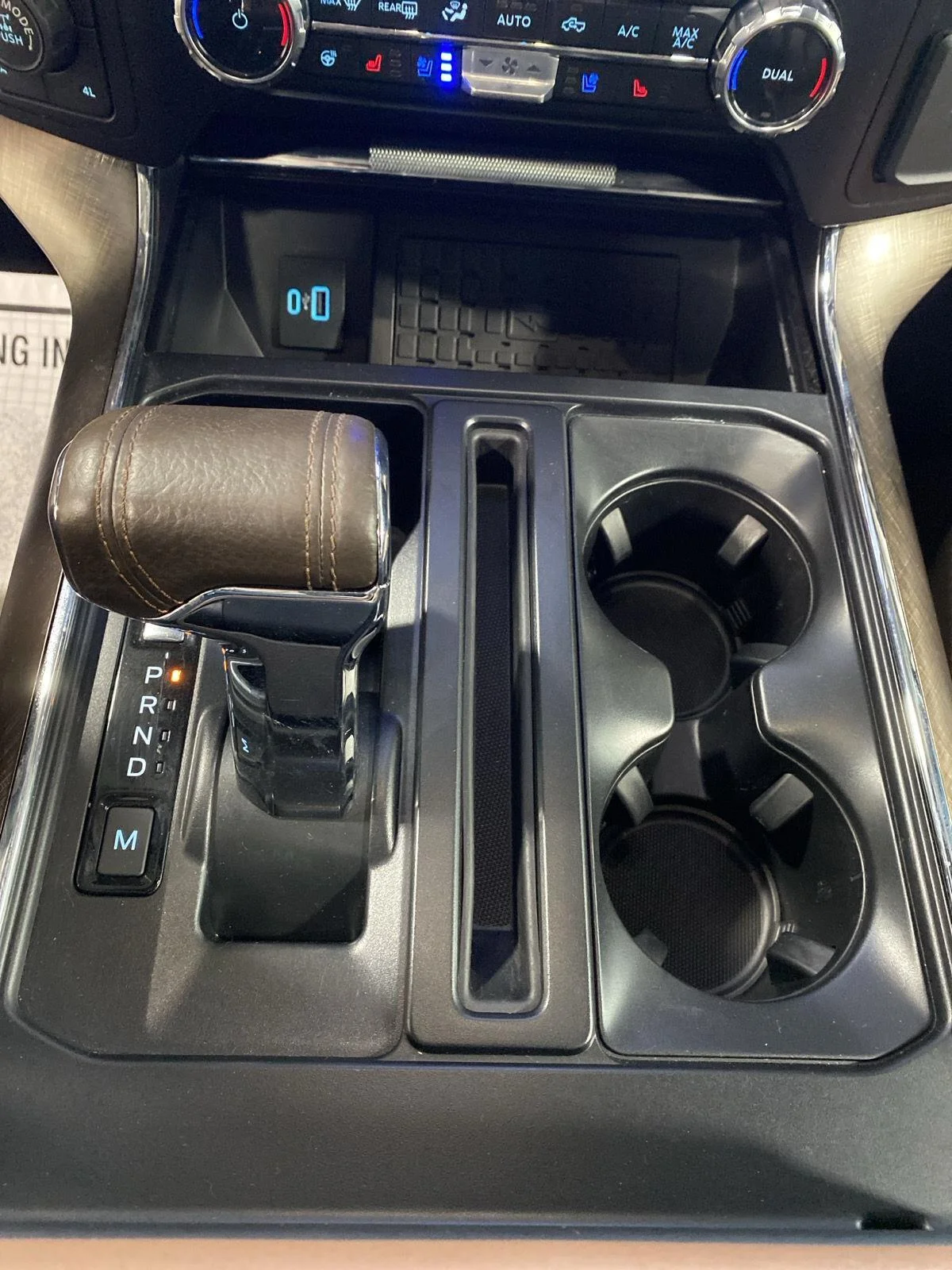 Used 2024 Black Metallic Ford King Ranch image 33