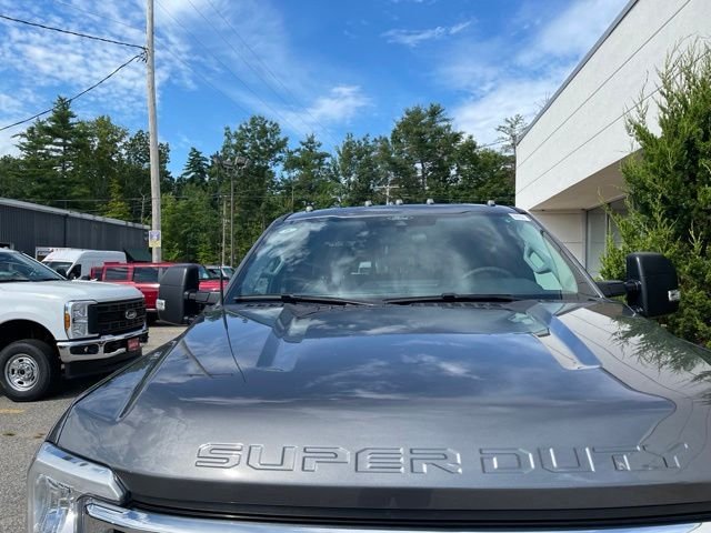 New 2026 Carbonized Gray Metallic Ford F-350® XLT image 5