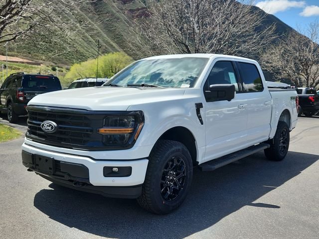 New 2026 Oxford White Ford XLT image 5