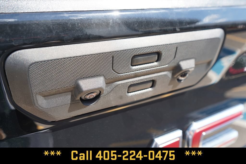 New 2026 Onyx Black GMC SLT image 17