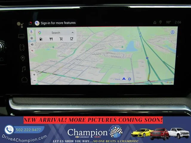 Used 2025 White Frost Tricoat GMC Denali image 19