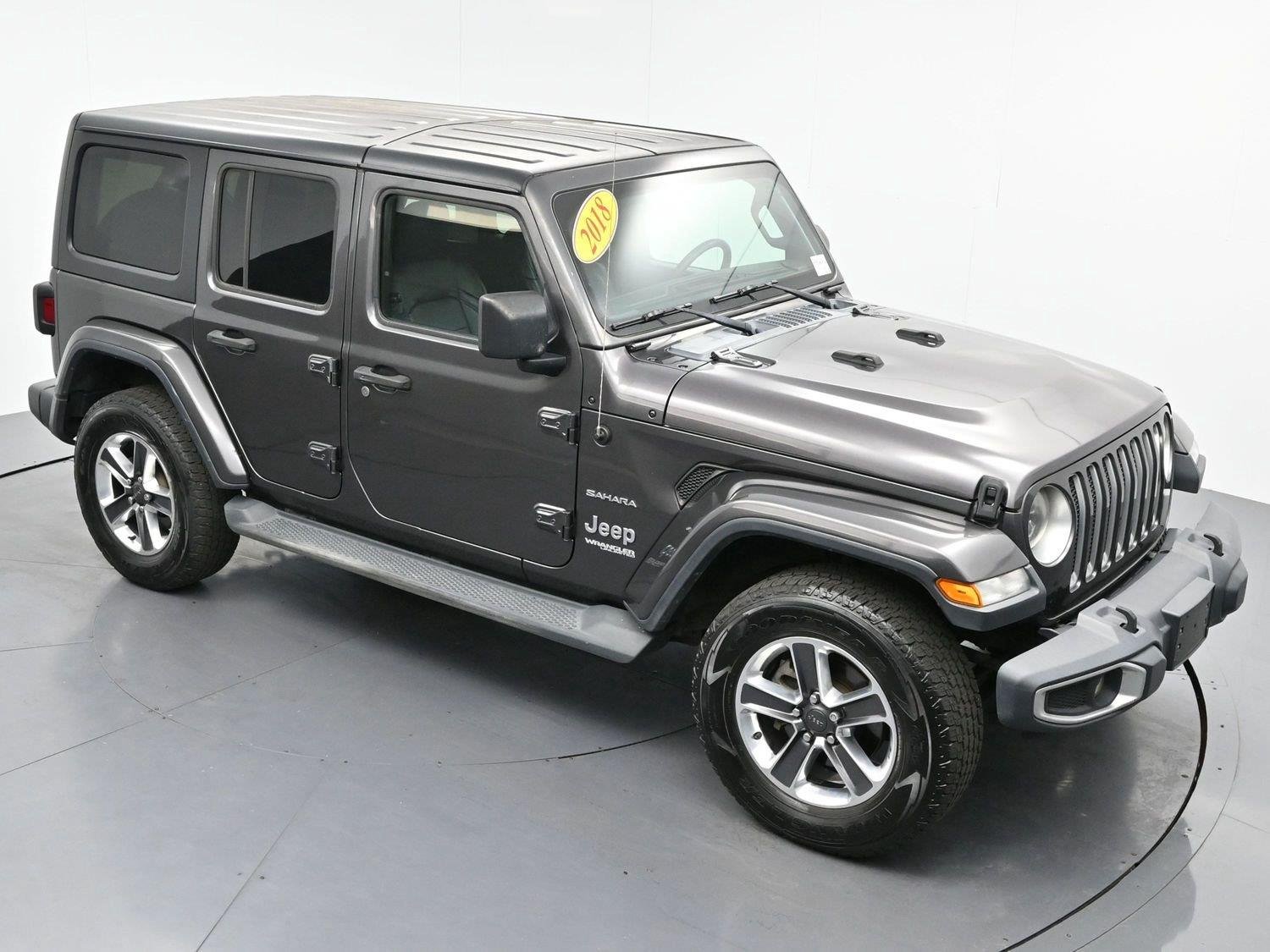 Used 2018 Granite Crystal Metallic Clearcoat Jeep Sahara image 37