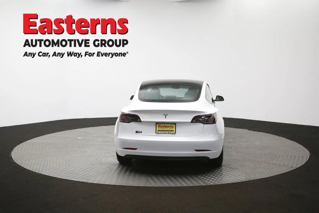 Used 2023 White Tesla Base image 31