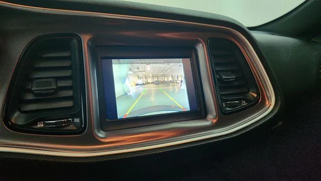 Used 2019 Black Dodge SXT image 21