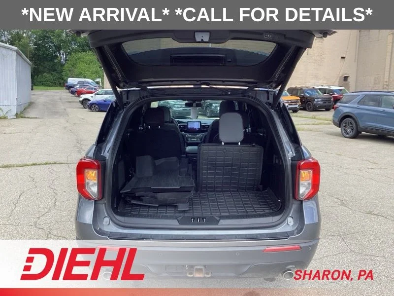 Used 2022 Gray Ford ST-Line image 12