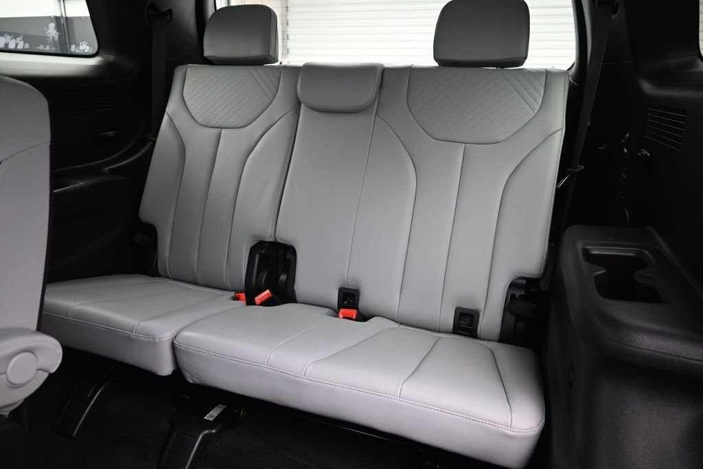 Used 2023 Red Hyundai SEL image 26