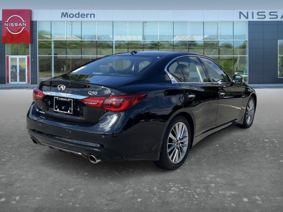 Used 2023 Black Obsidian INFINITI LUXE image 5