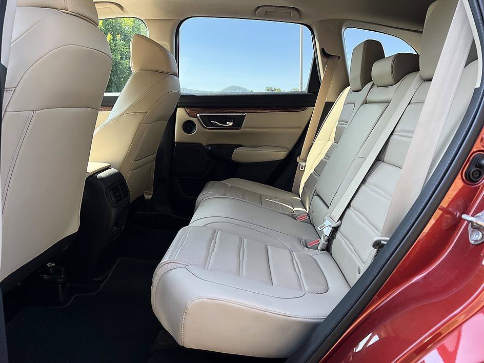 Used 2018 Molten Lava Honda EX-L image 12