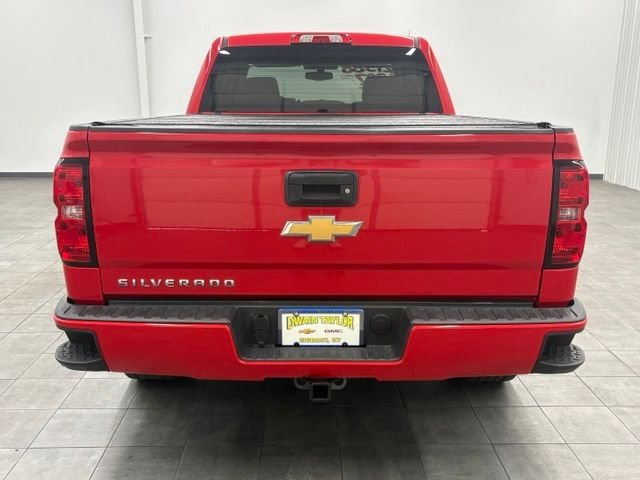 Used 2018 Red Chevrolet Custom image 3