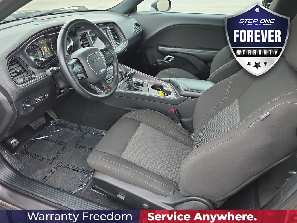 Used 2023 Gray Dodge SXT image 11