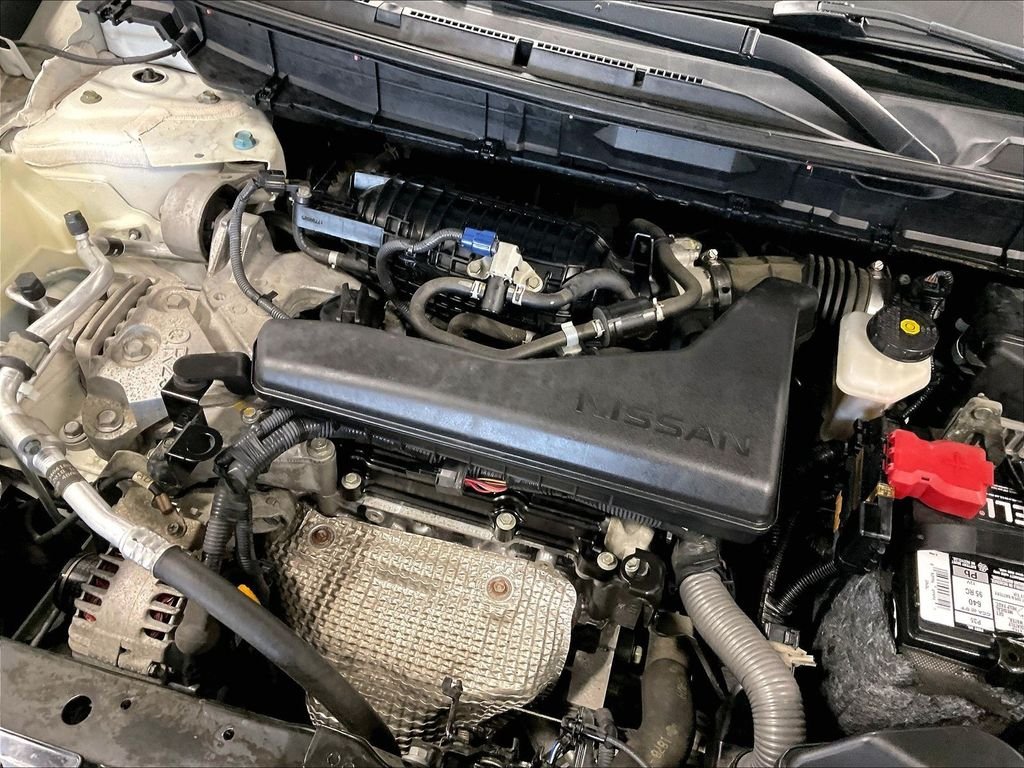 Used 2018 White Nissan SV image 35