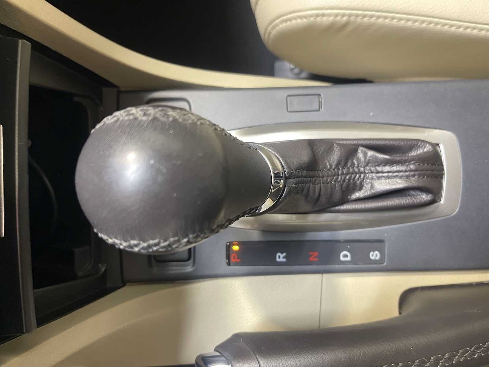 Used 2018 Bellanova White Pearl Acura  image 44
