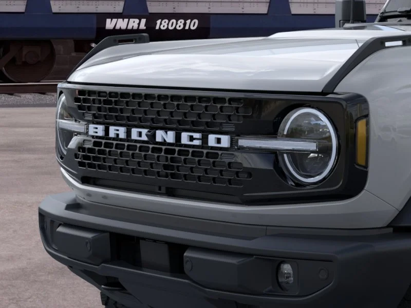 New 2026 Avalanche Gray Ford Outer Banks image 32