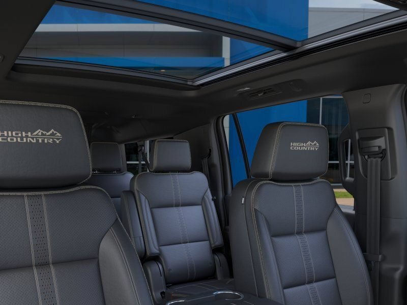 2026 Chevrolet Suburban High Country - Photo 24
