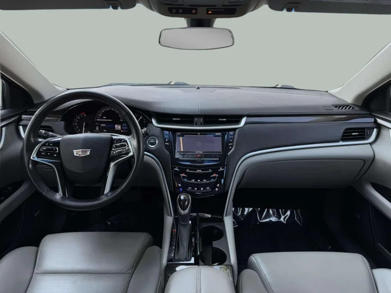 Used 2017 Silver Cadillac Luxury image 9