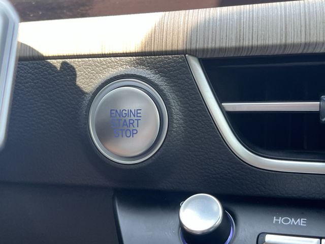 Certified Used 2025 Gray Hyundai SEL image 25