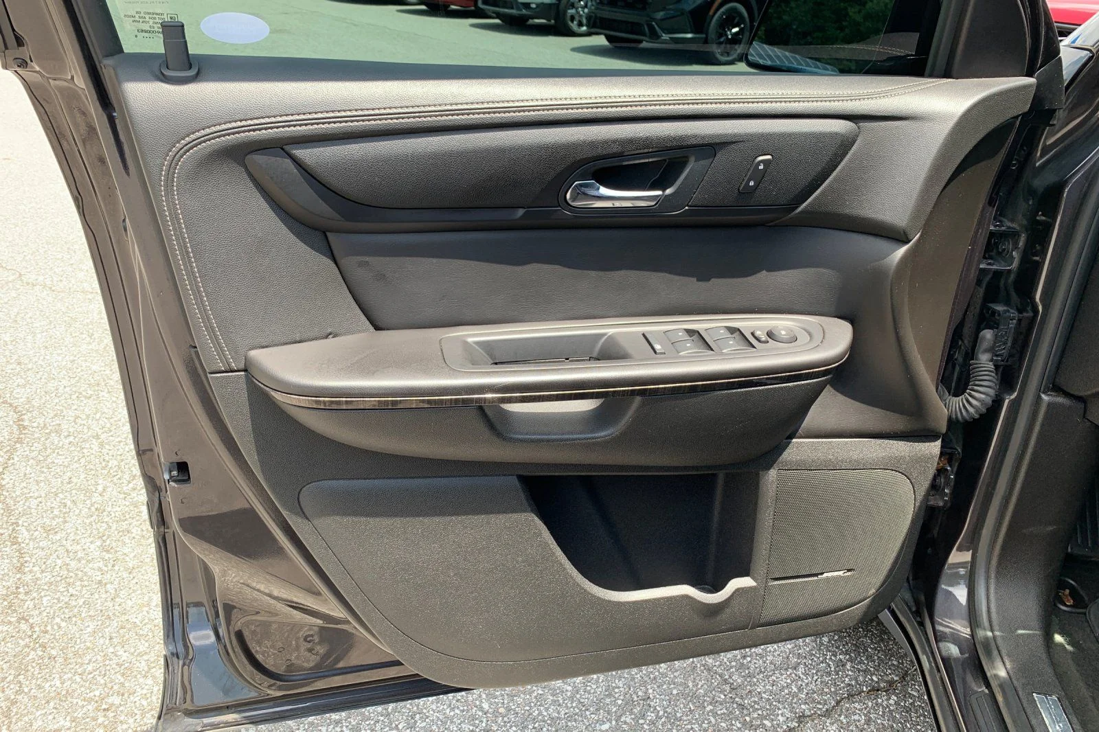 Used 2016 Silver GMC SLT-1 image 12