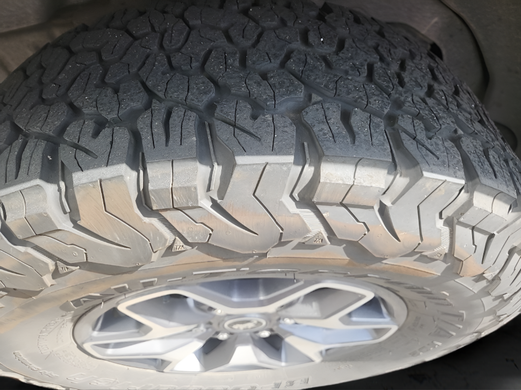 Used 2023 Blue Ford Badlands image 12