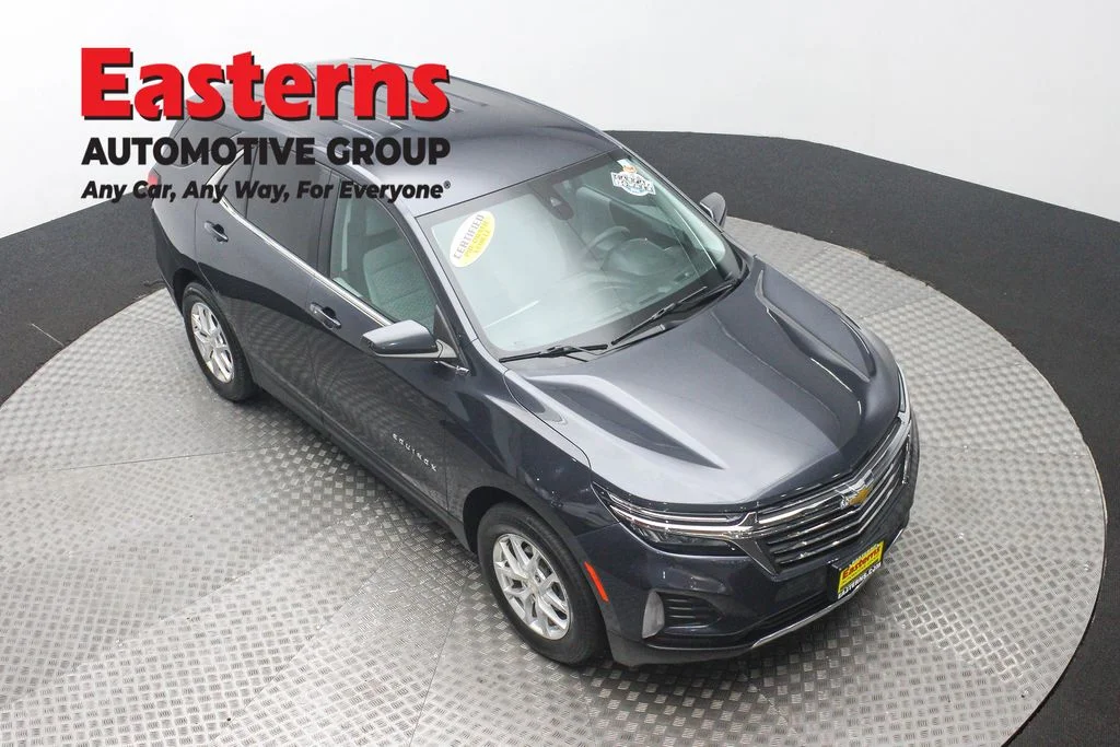 Used 2022 Gray Chevrolet LT image 3