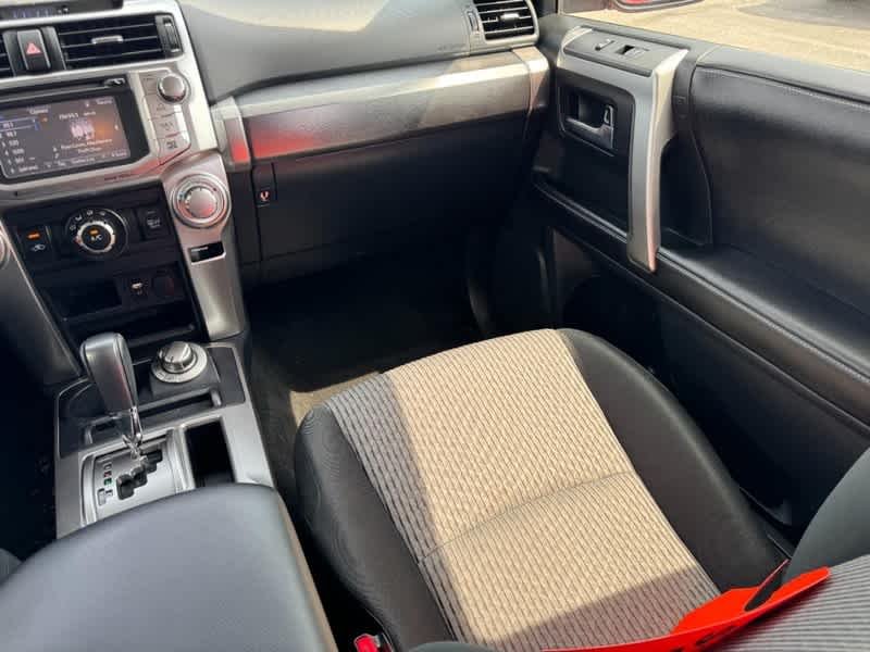 Used 2016 Barcelona Red Metallic Toyota SR5 image 15