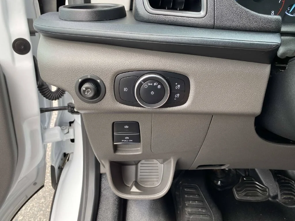 Used 2025 White Ford Base image 22
