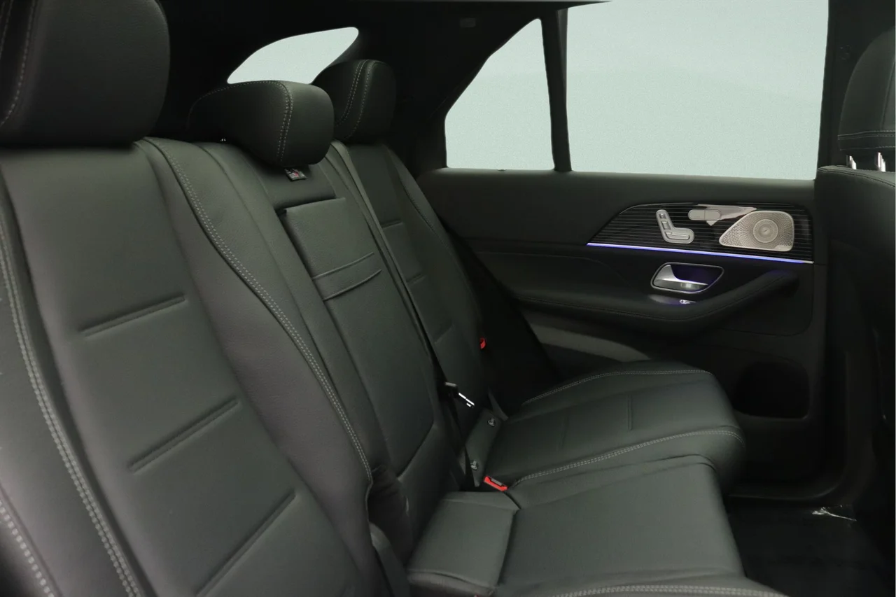 New 2026 Selenite Grey Metallic Mercedes-Benz 580 4MATIC® image 8