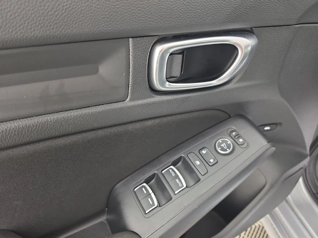 2025 Honda Civic Sport - Photo 29