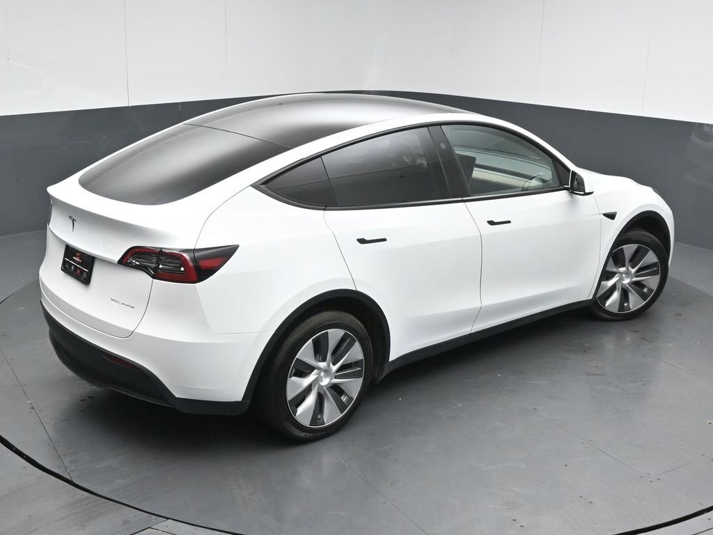 2023 TESLA MODEL Y - Image 44