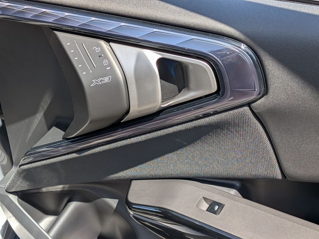 New 2026 Skyscraper Grey Metallic BMW 30 xDrive image 18