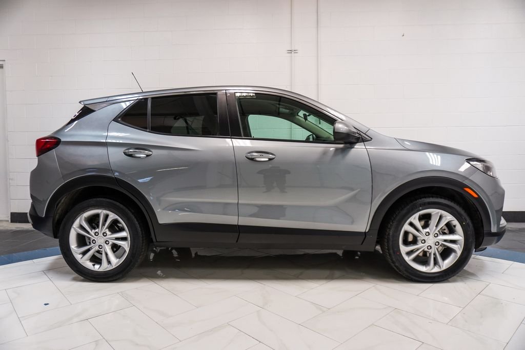 Used 2023 Gray Buick Preferred image 32