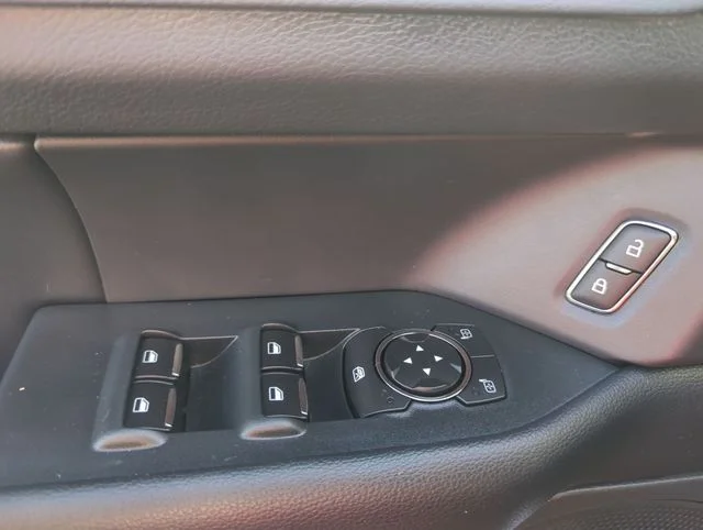 Used 2023 Red Ford XLT image 14