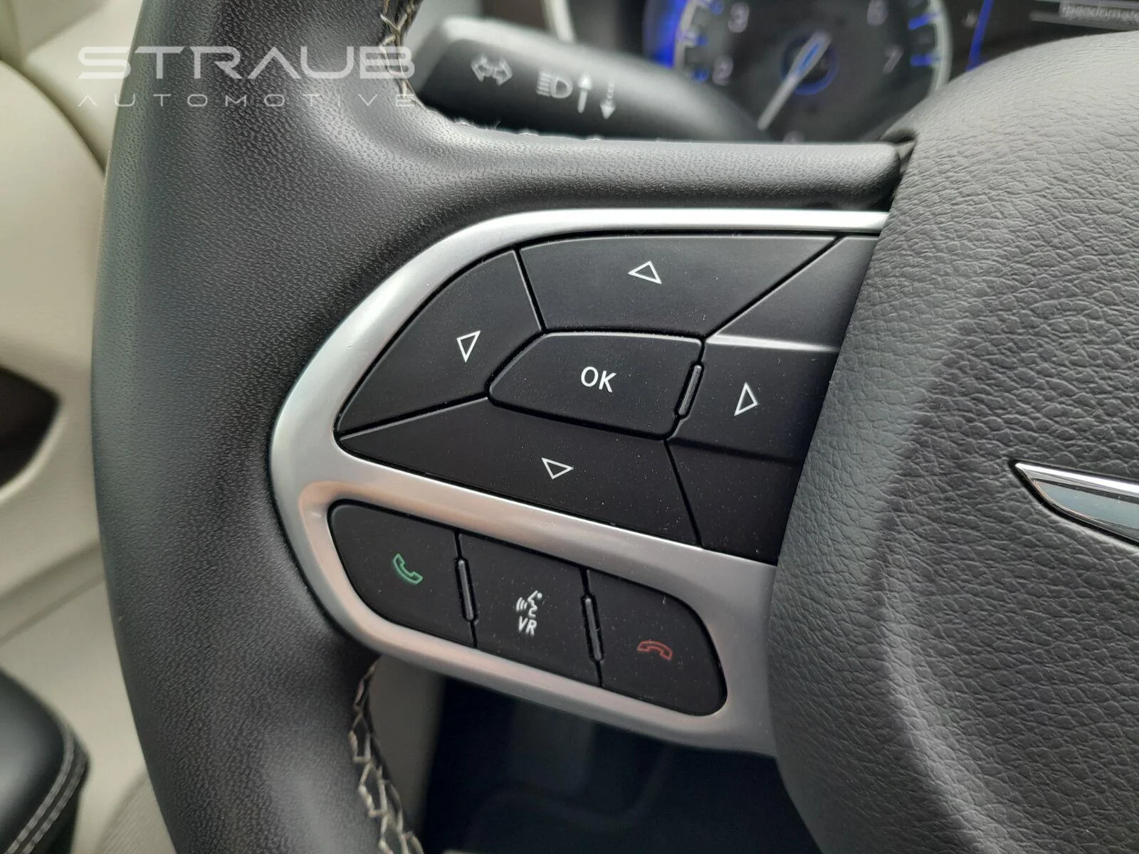 Used 2023 Bright White Clearcoat Chrysler LX image 14