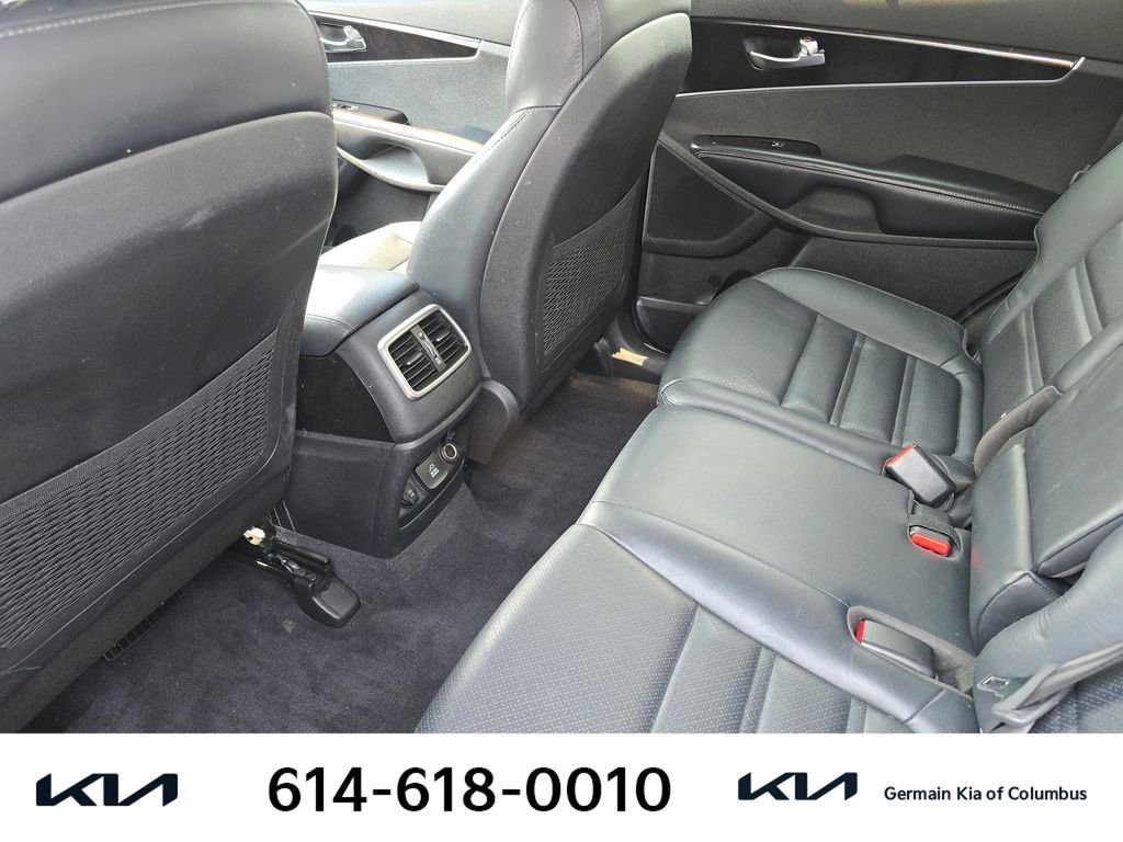 Used 2017 Silver Kia EX image 19