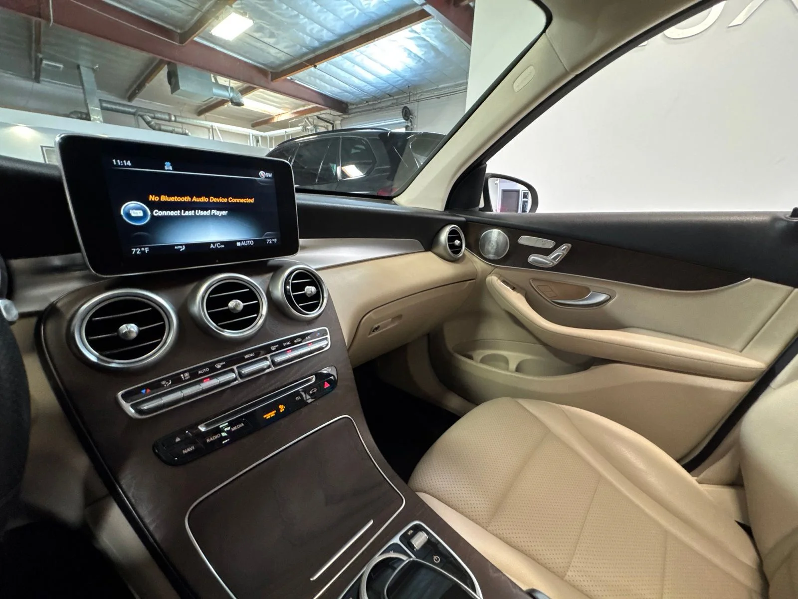Used 2019 White Mercedes-Benz GLC 300 image 33