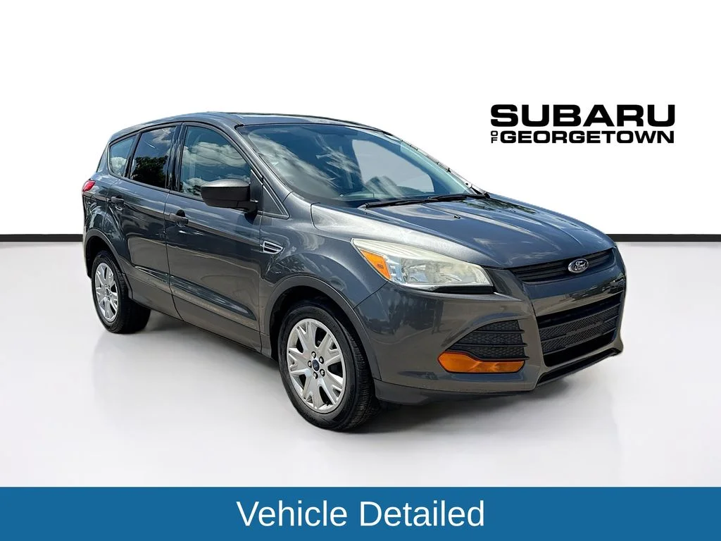 2015 Ford Escape S's photo