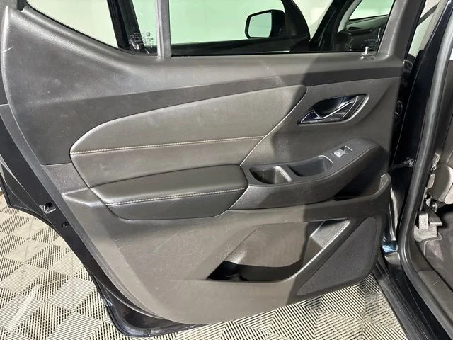 Used 2021 Black Chevrolet RS image 29