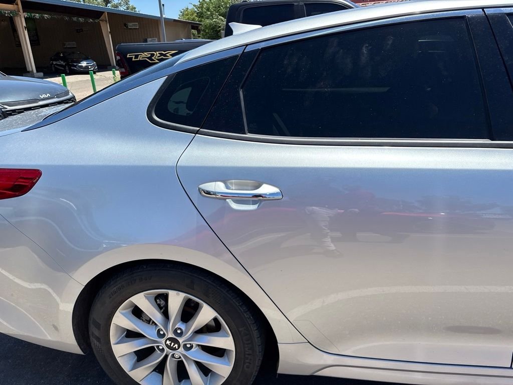 Used 2016 Silver Kia EX image 18